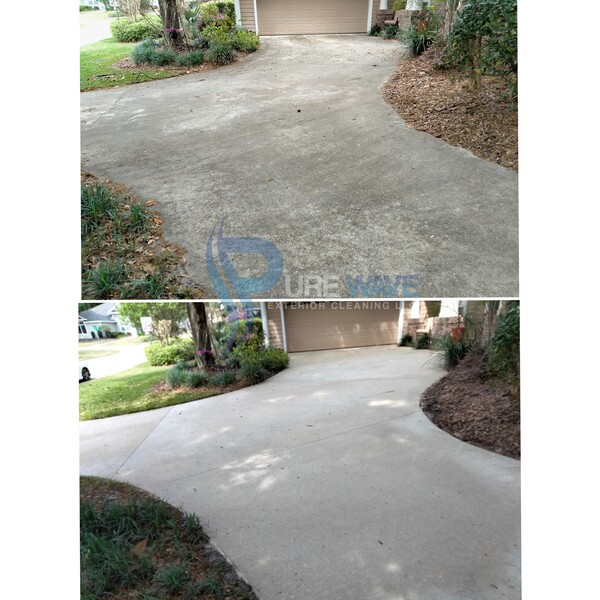 Before & After Driveway Power Washing in Gainesville, FL (1)